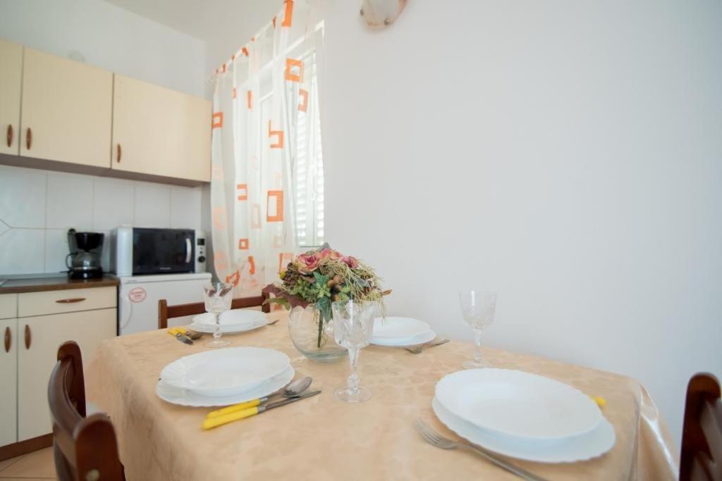 Apartments Batinic 수페타르 외부 사진