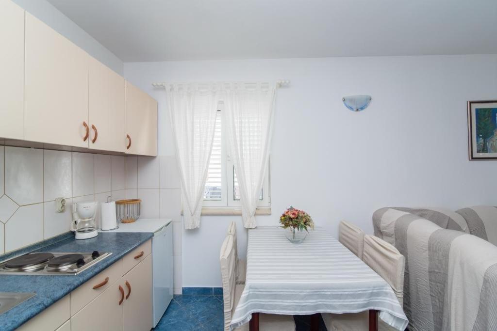 Apartments Batinic 수페타르 외부 사진